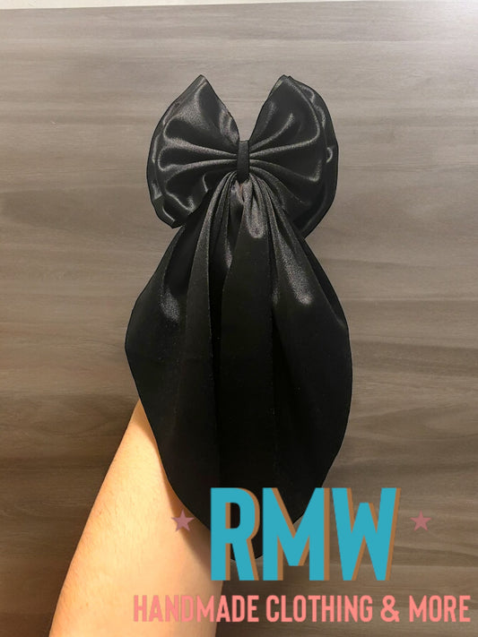 Coquette bow